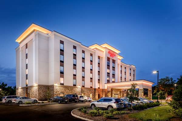 Exterior view - Hampton Inn Paramus