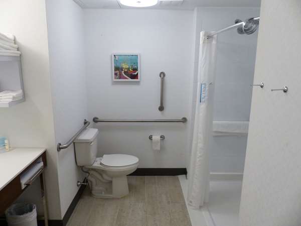  - Hampton Inn Paramus