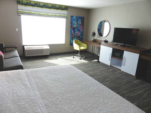  - Hampton Inn Paramus