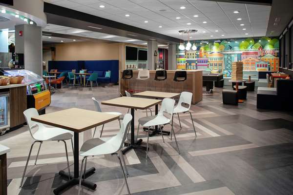  - Tru by Hilton Hotel Farmville