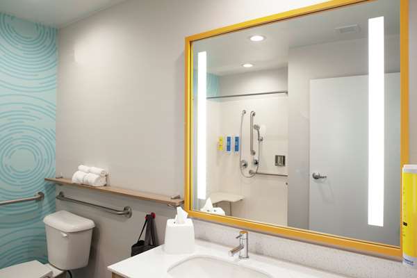  - Tru by Hilton Hotel Farmville