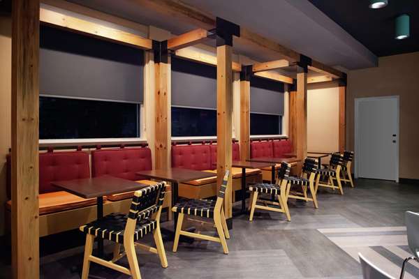 Restaurant - Tru by Hilton Hotel Farmville