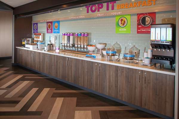 Restaurant - Tru by Hilton Hotel Farmville