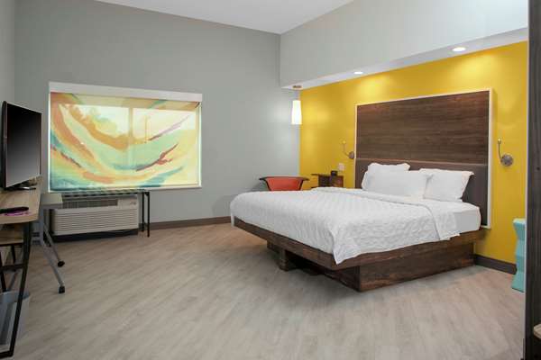  - Tru by Hilton Hotel Farmville