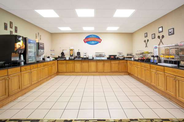  - Baymont Inn & Suites Marion - I-57, Exit 53