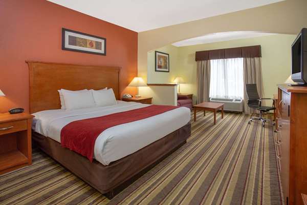  - Baymont Inn & Suites Marion - I-57, Exit 53