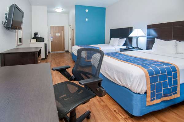  - Days Inn & Suites AT&T Center San Antonio - I-10, Exit 579