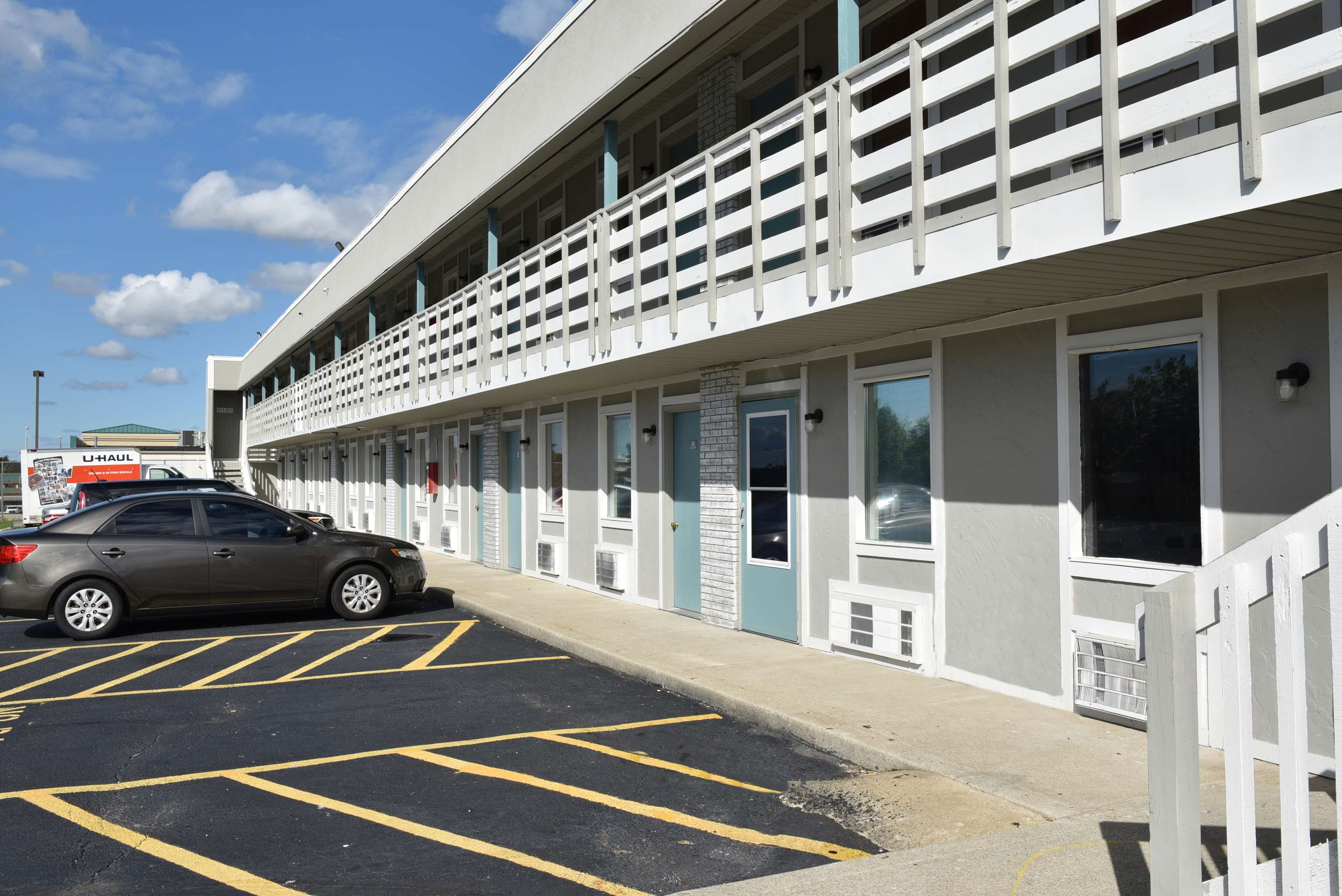 IN exterior | Knights Inn Merrillville