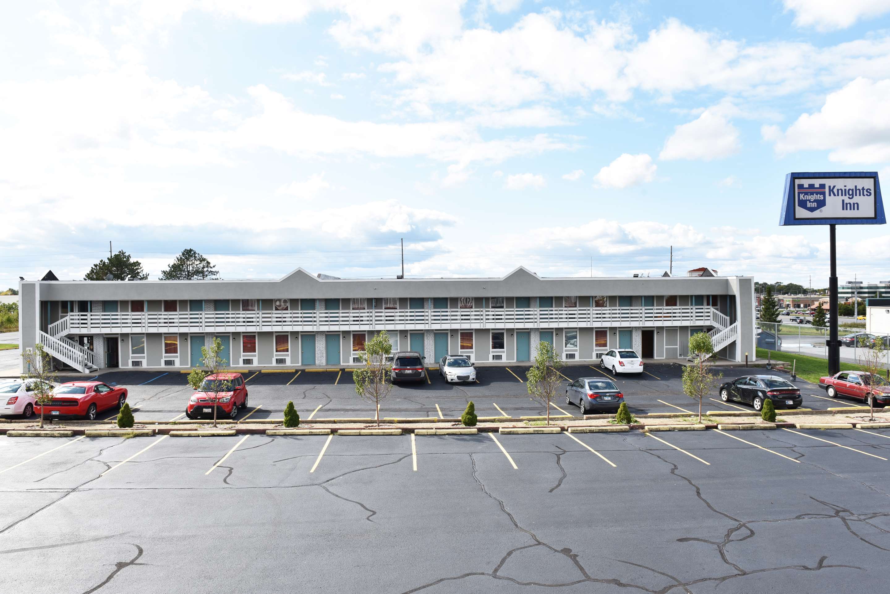INexterior | Knights Inn Merrillville