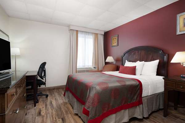  - Ramada Hotel Albert Lea