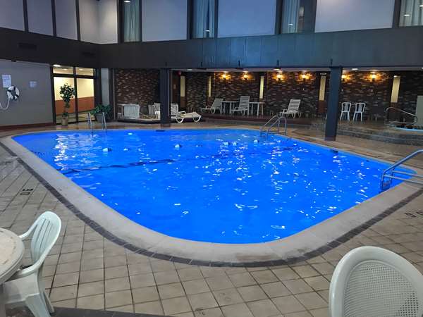 Pool - Ramada Hotel Albert Lea