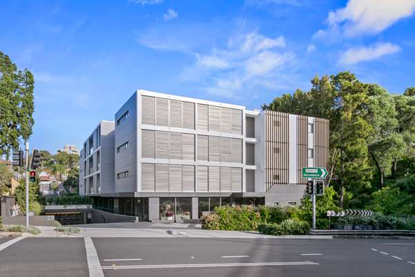 On-Site,Outdoor/Exterior,Exterior View of Building