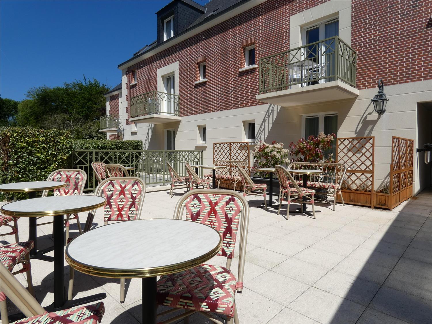TULIP INN HONFLEUR RESIDENCE - Terrasse piscine
