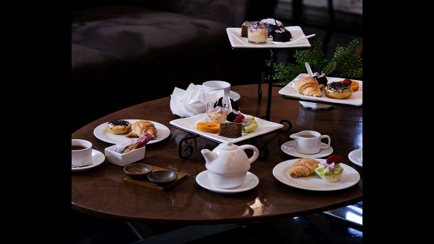 HOTEL GOLDEN TULIP ESSENTIAL MAKASSAR - Afternoon Tea