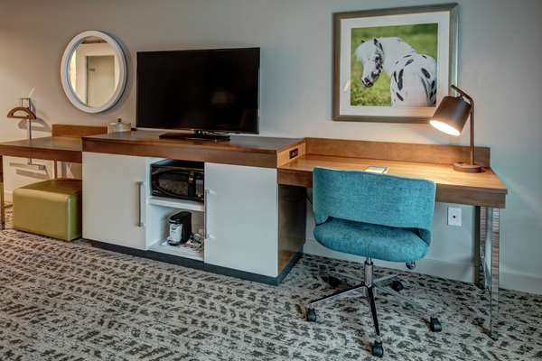  - Hampton Inn & Suites Goodlettsville - I-65, Exit 97