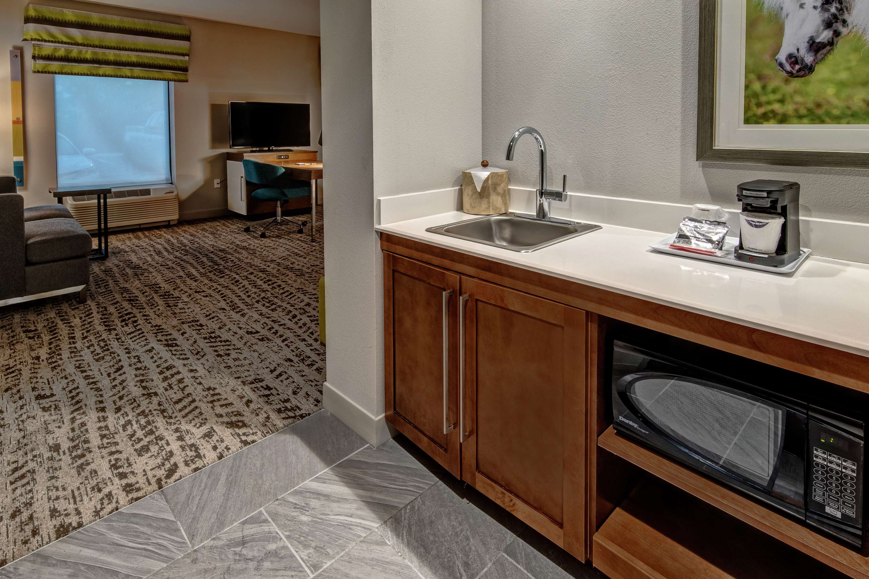 Guest room
