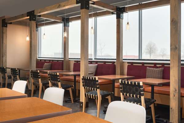  - Tru by Hilton Hotel Westdale Cedar Rapids