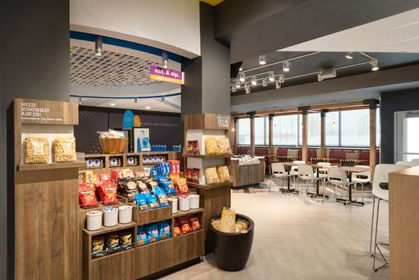 Restaurant - Tru by Hilton Hotel Westdale Cedar Rapids