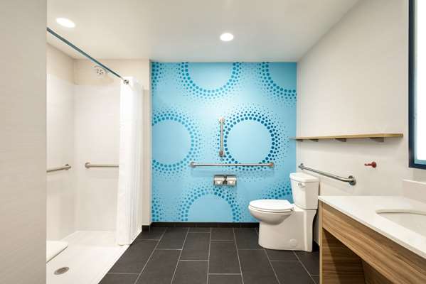  - Tru by Hilton Hotel Westdale Cedar Rapids