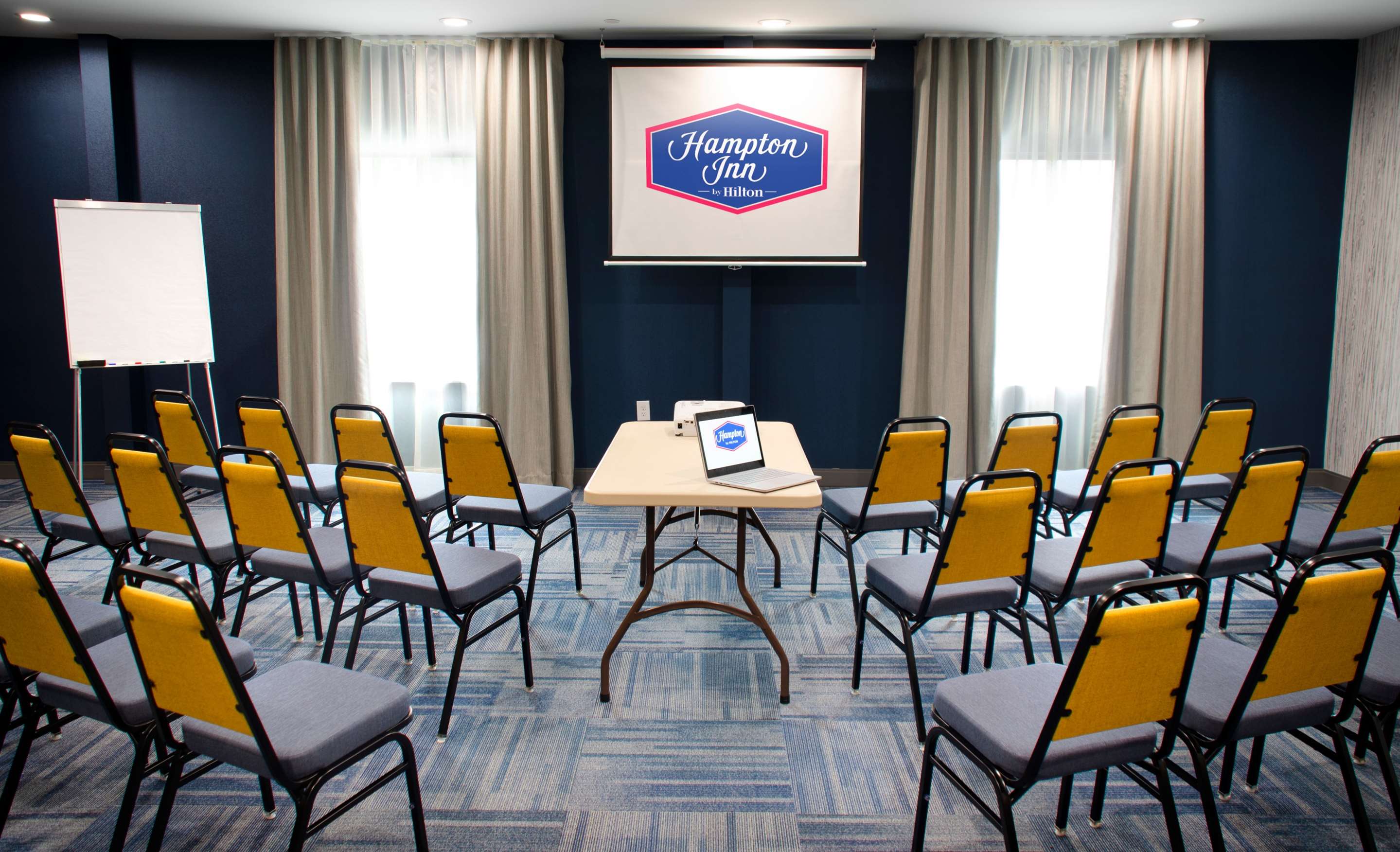 Meeting Room | Hampton Inn Lebanon
