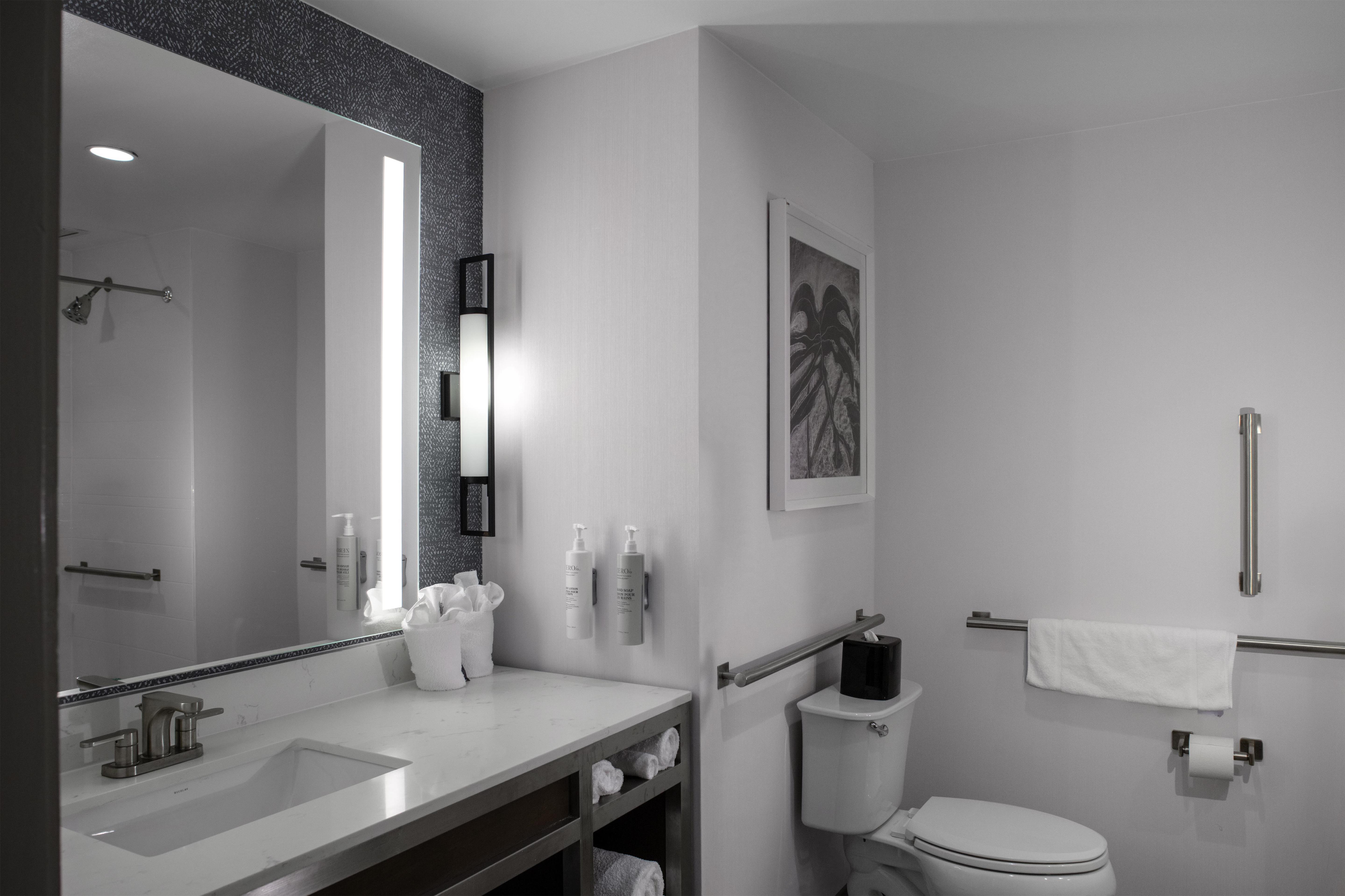 Hilton Garden Inn Jackson Room Type - 2 QN ACC RM W BATHTUB