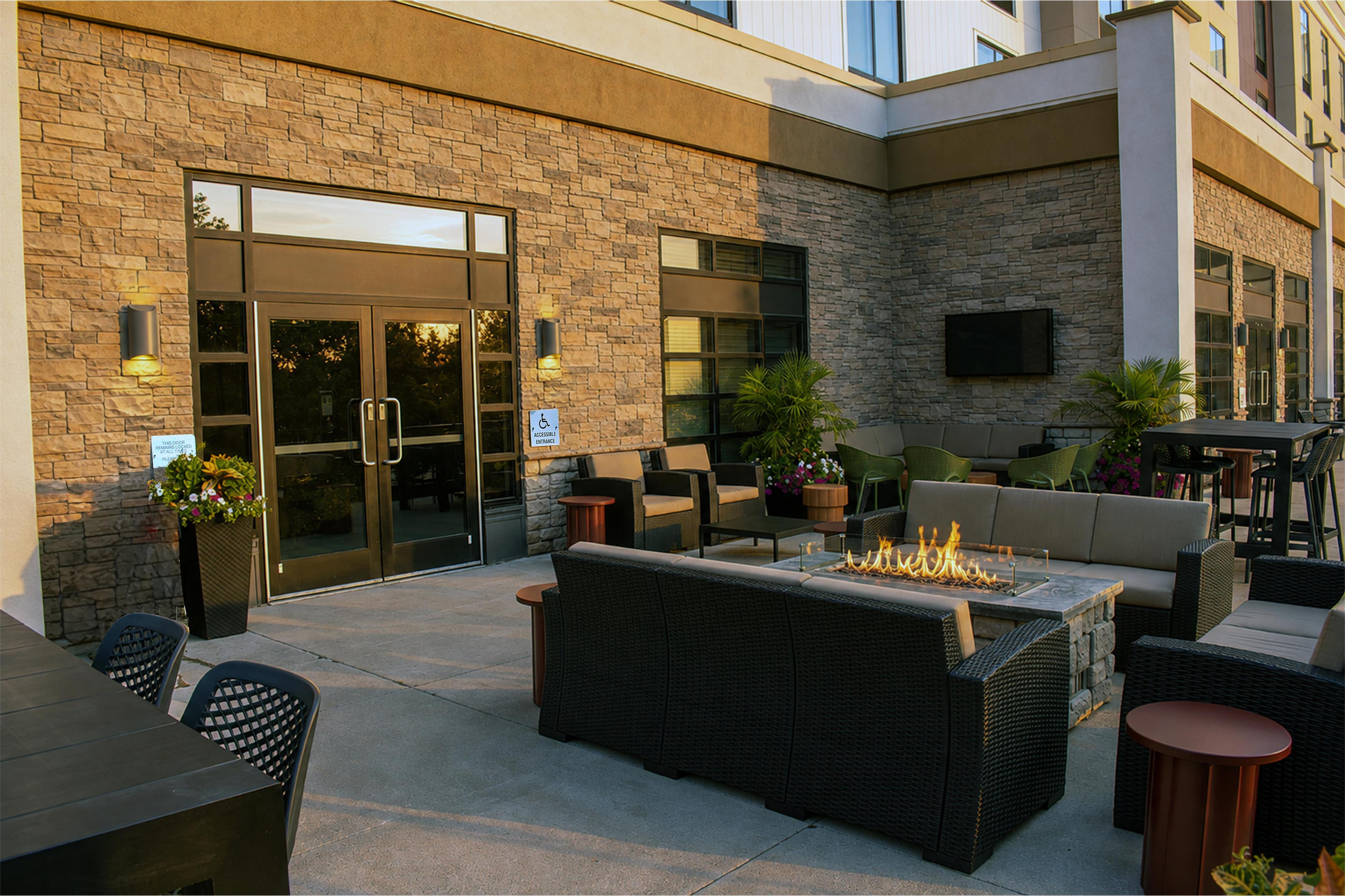 Exterior | Hilton Garden Inn Newtown Square Radnor