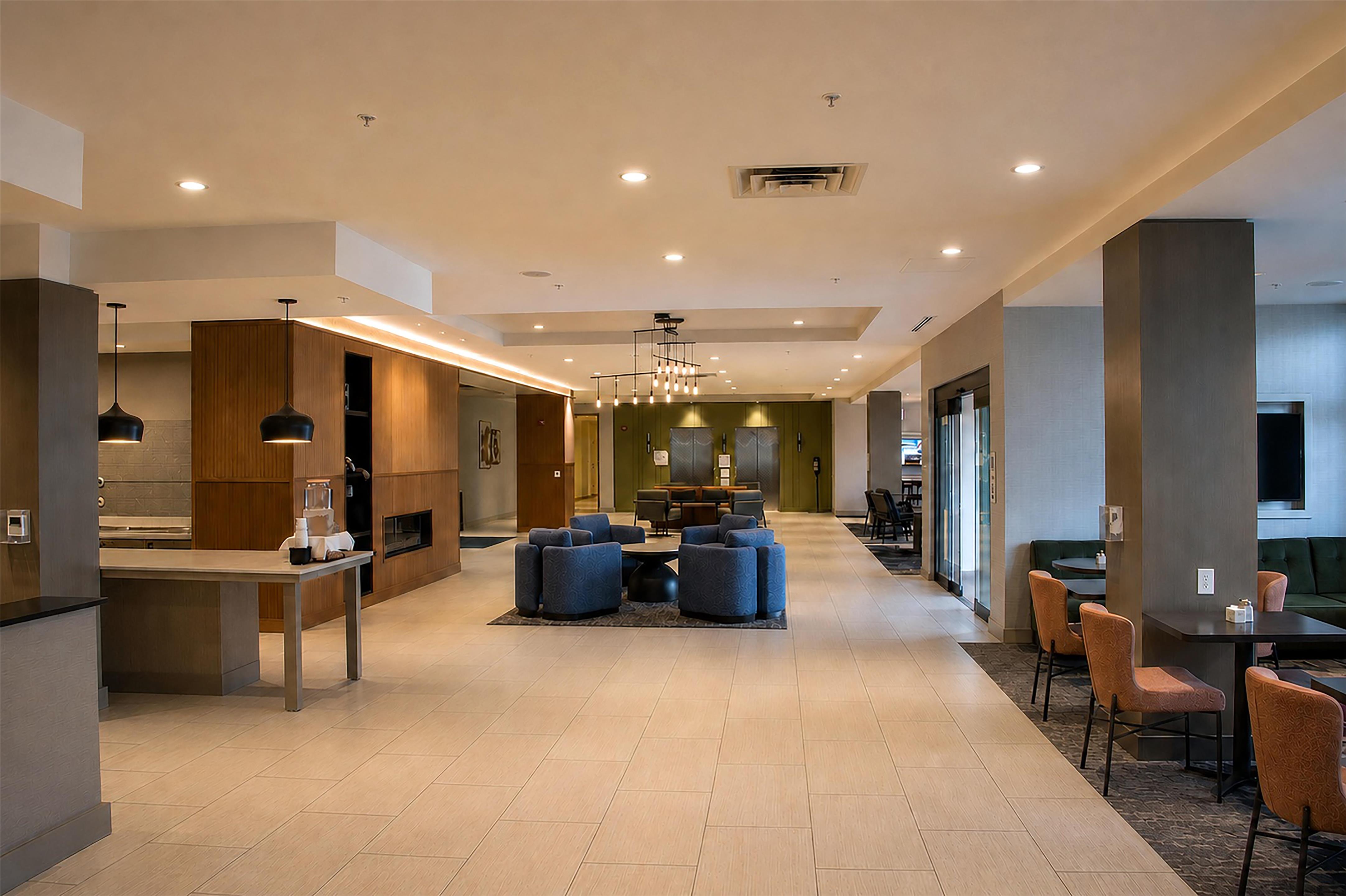 Lobby | Hilton Garden Inn Newtown Square Radnor