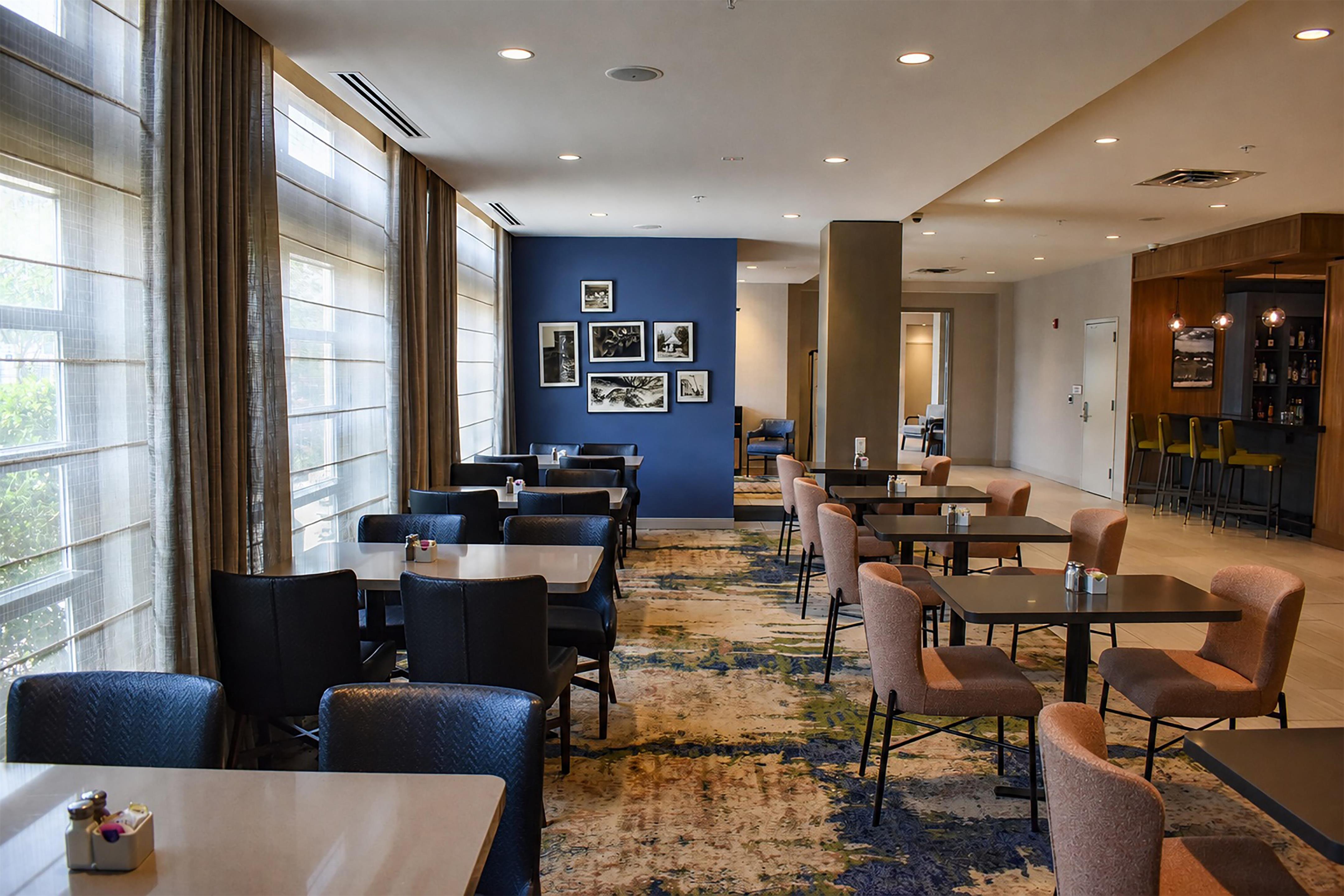 Restaurant | Hilton Garden Inn Newtown Square Radnor
