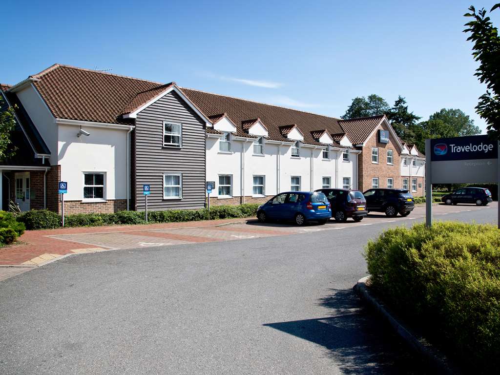 Travelodge Arundel Fontwell Park Hotel