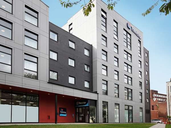 On-Site,Outdoor/Exterior,Exterior View of Building