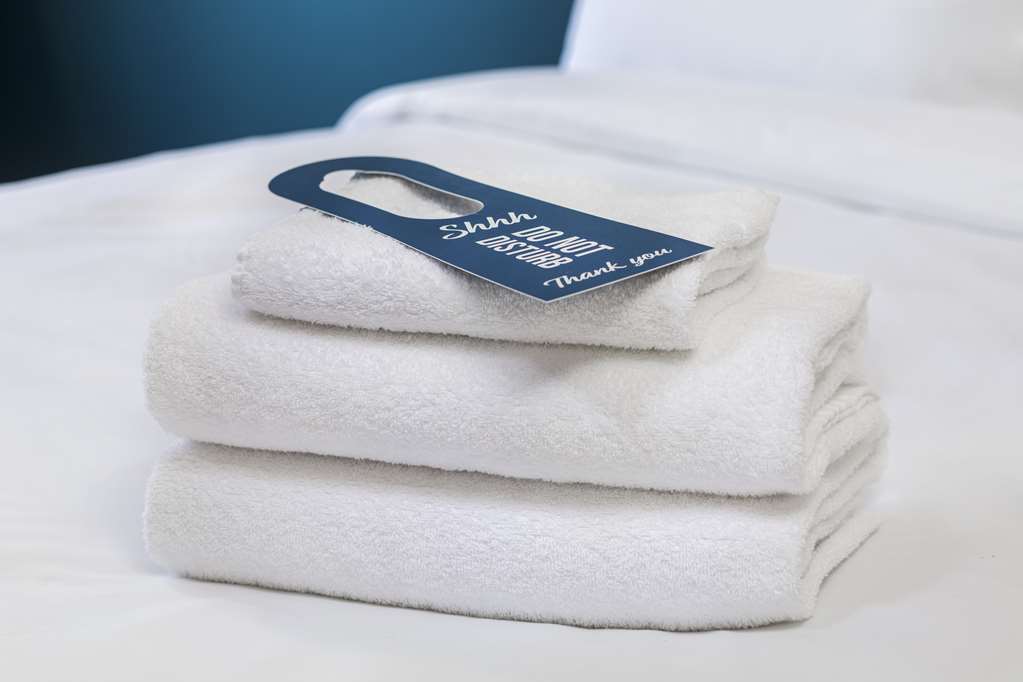 TRAVELODGE BIRMINGHAM DUDLEY-guestroom-Guest Room,Guest Room Amenity,On-Site.jpg
