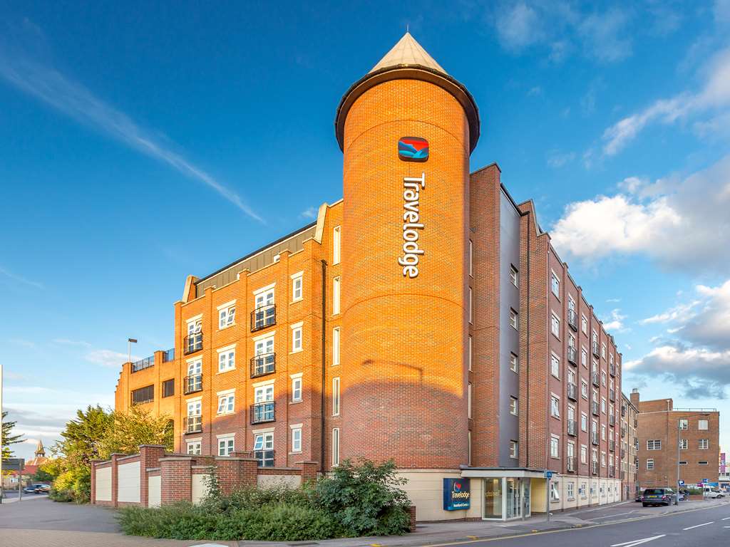 Travelodge Romford Central Hotel