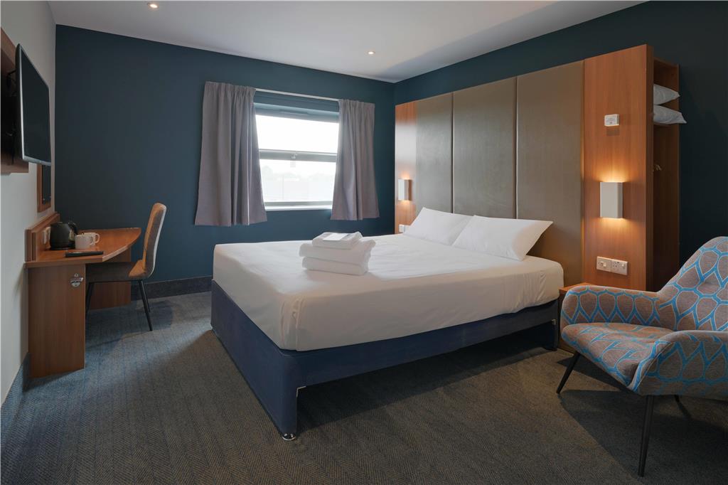 TRAVELODGE SHEFFIELD MEADOWHALL-guestroom-Guest Room,On-Site.jpg