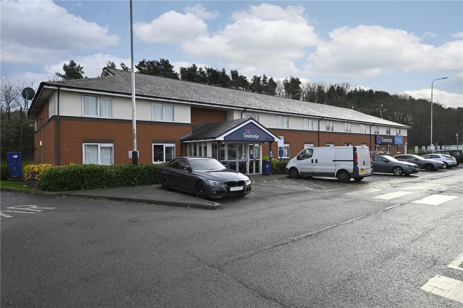 Travelodge Wakefield Woolley Edge South