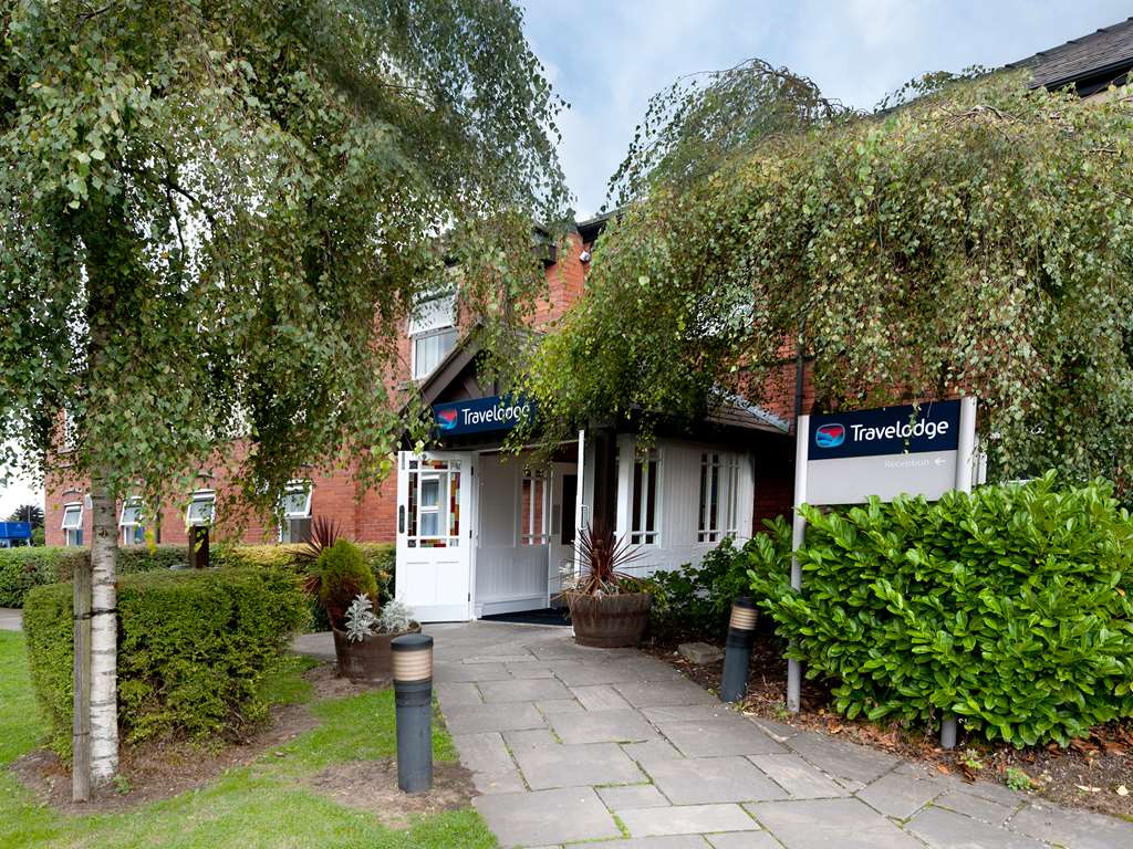 Travelodge Warrington Lowton