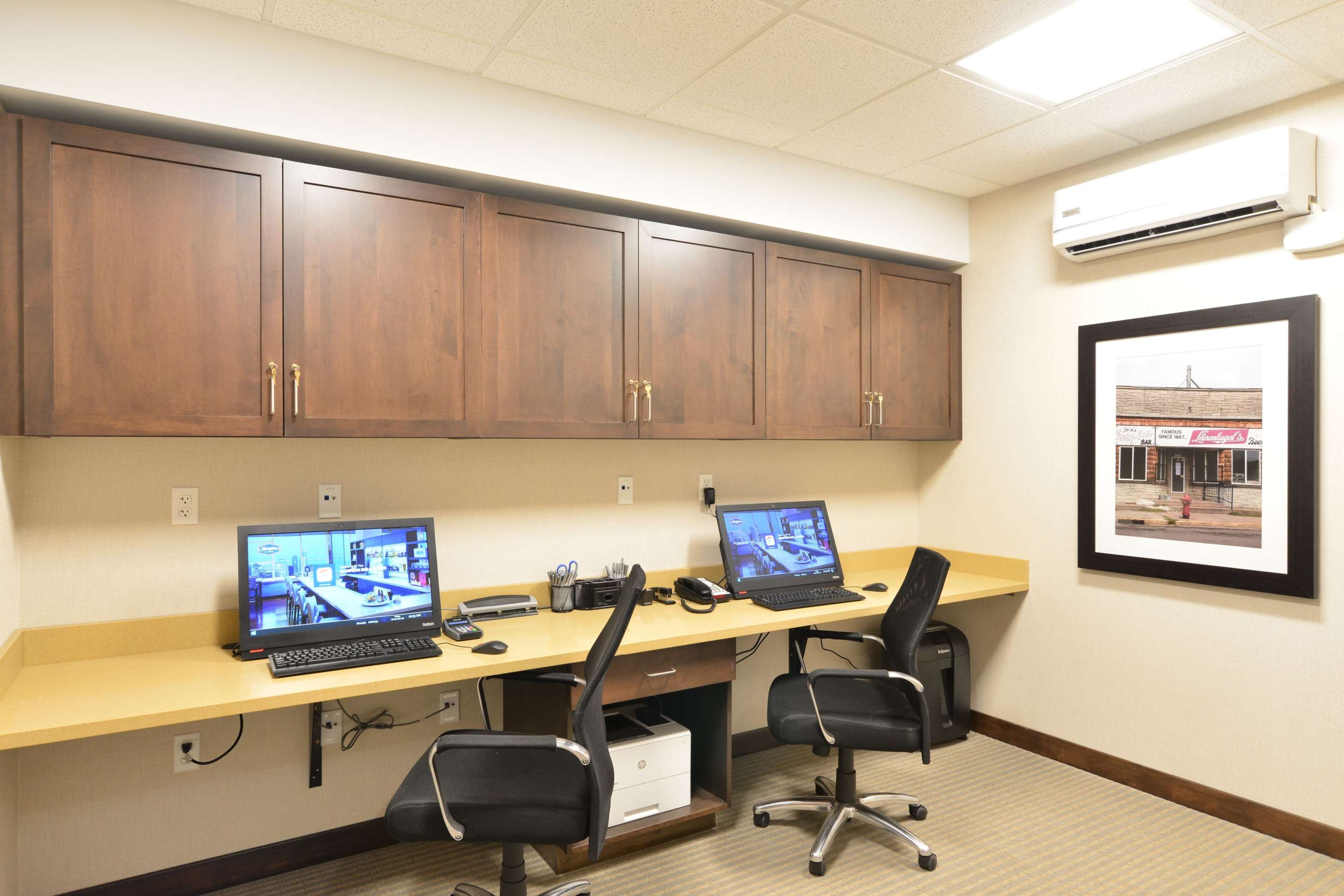 Business Center | Hampton Inn & Suites Menomonie-UW Stout
