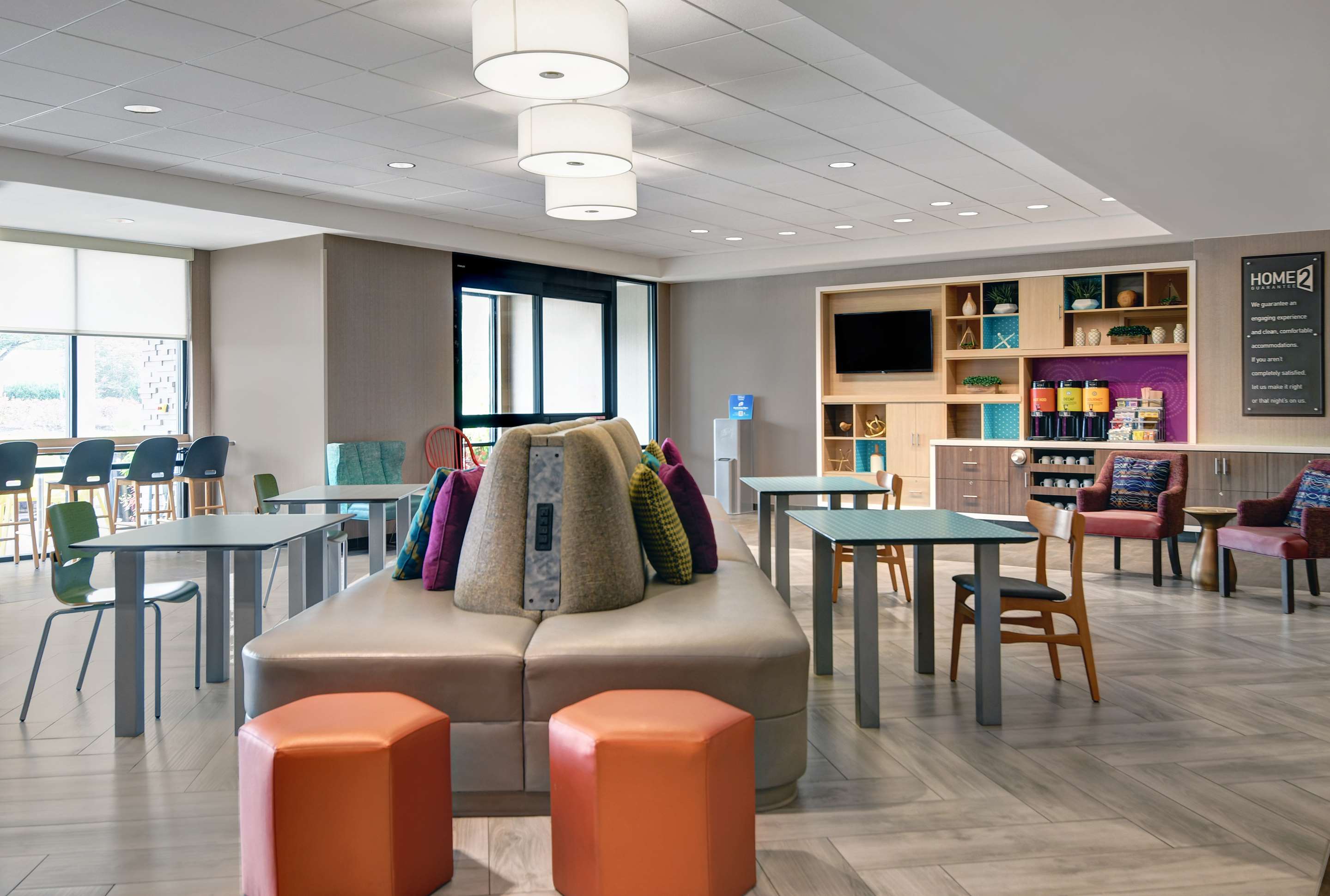 Lobby | Home2 Suites by Hilton Bordentown