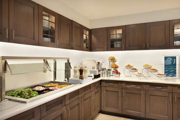 Amenities - Homewood Suites by Hilton Airport Portland - I-205, Exit 24