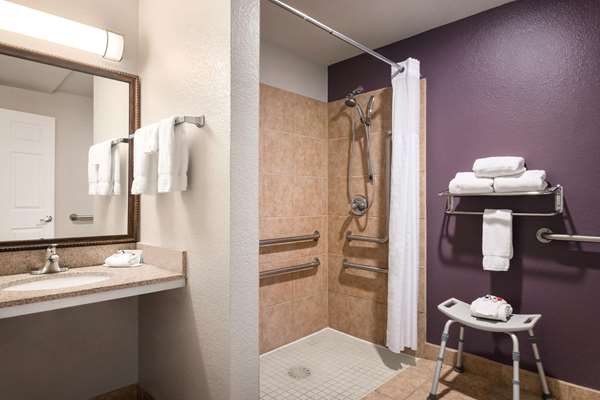  - Baymont Inn & Suites Northeast Springfield - I-44, Exit 80