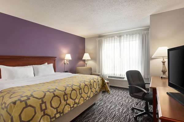  - Baymont Inn & Suites Northeast Springfield - I-44, Exit 80