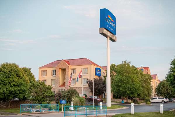 Exterior view - Baymont Inn & Suites Northeast Springfield - I-44, Exit 80