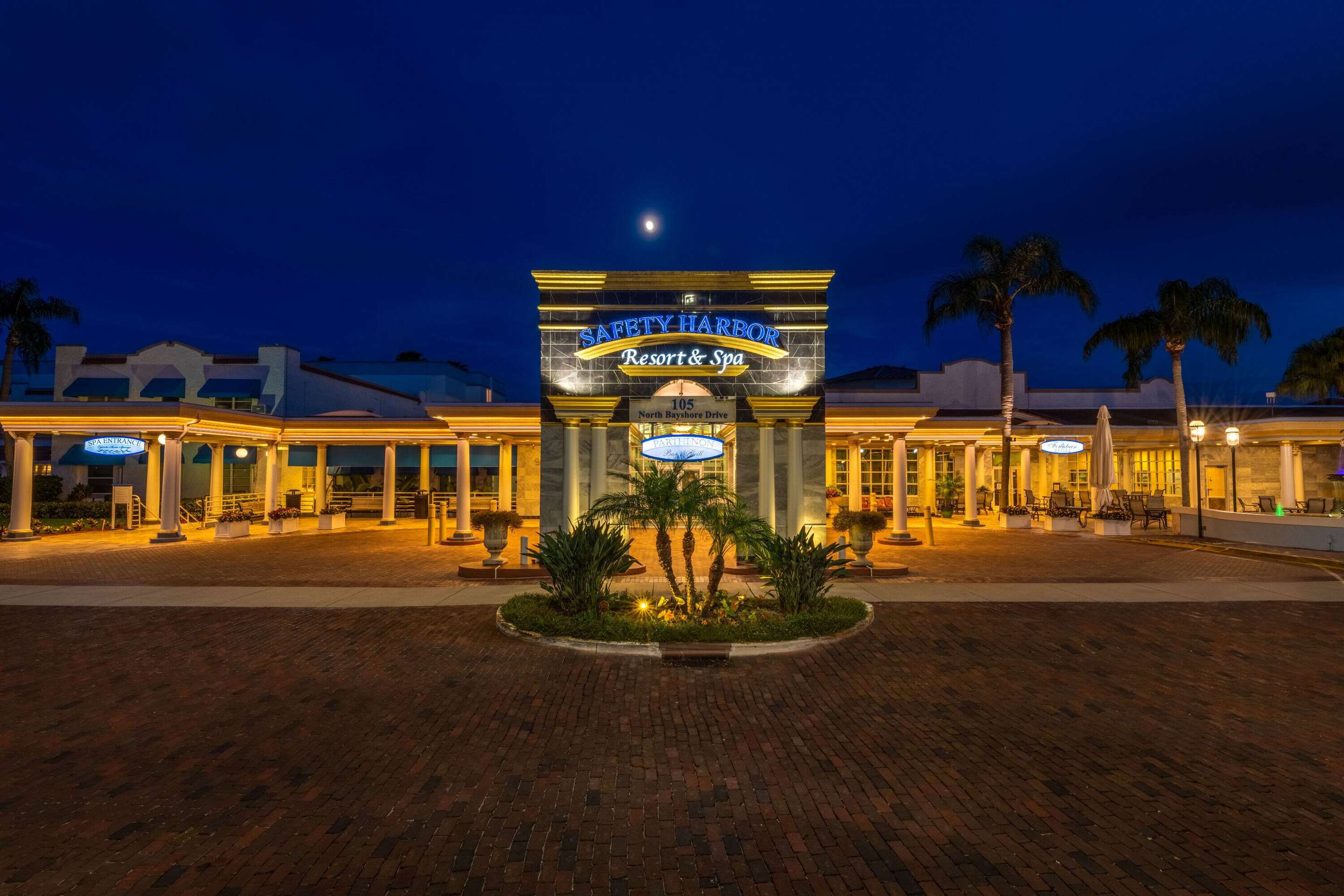 Exterior | Safety Harbor Resort & Spa Trademark Collection by Wyndham
