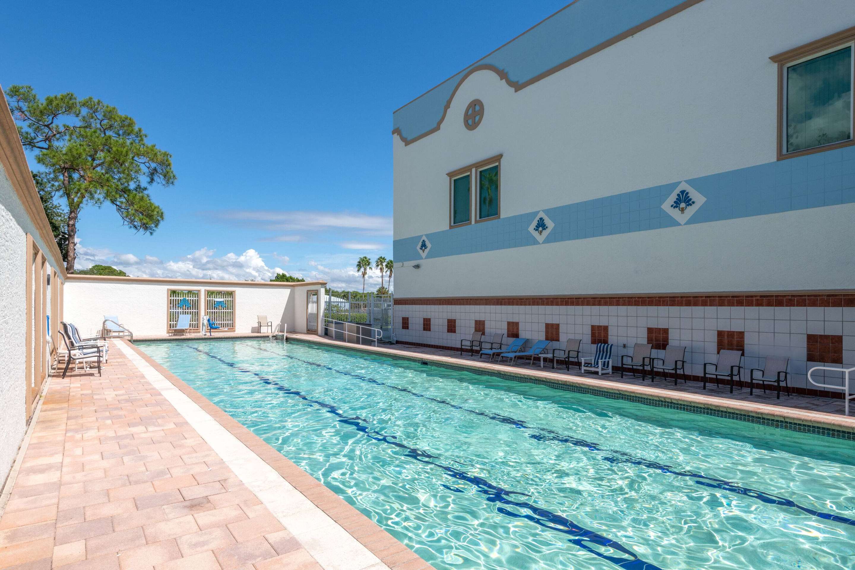 Pool | Safety Harbor Resort & Spa Trademark Collection by Wyndham
