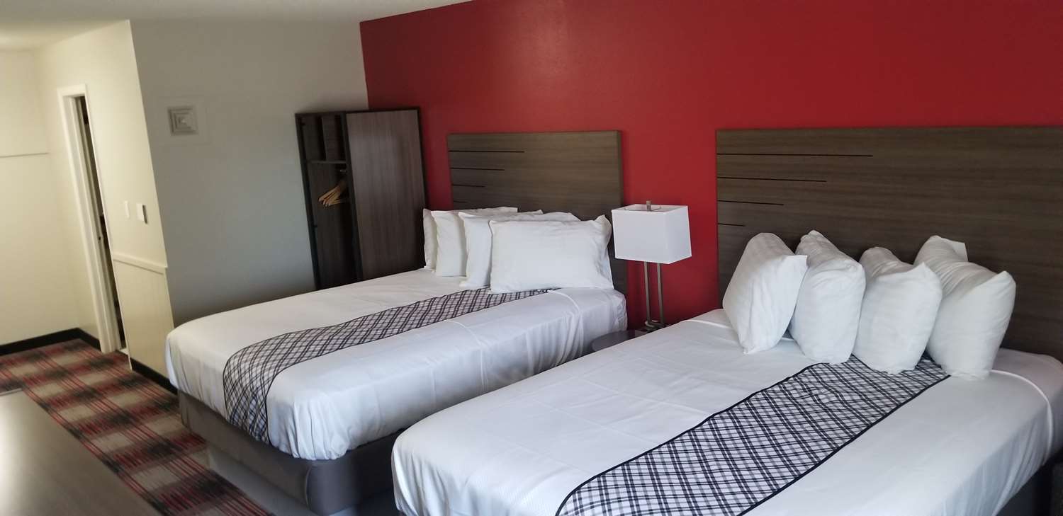 SureStay Hotel by Best Western Higginsville, MO - See Discounts