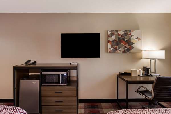  - SureStay Hotel by Best Western Higginsville