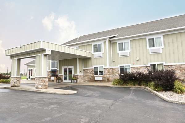 Exterior view - GrandStay Hotel & Suites Perham
