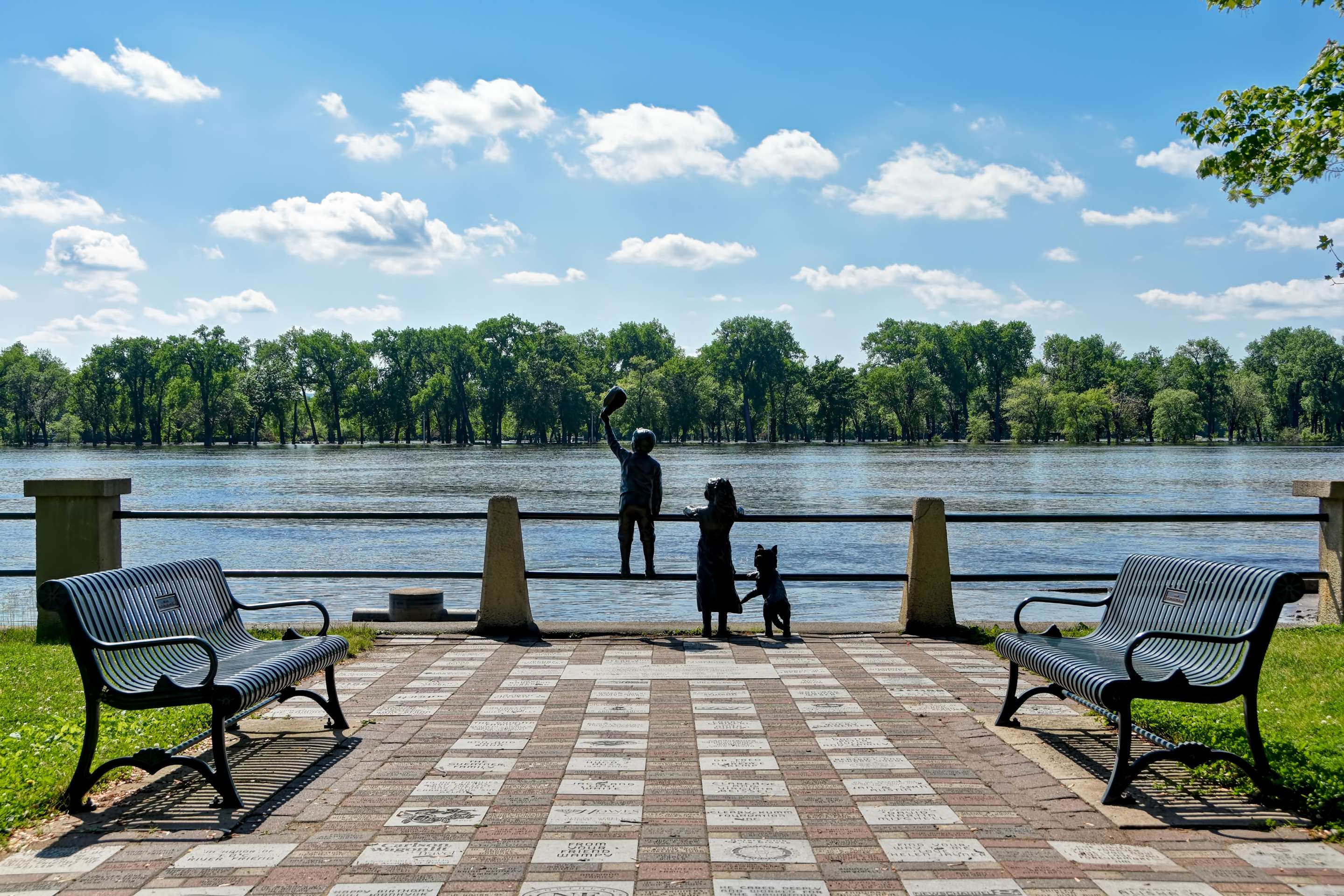 Riverside Park Steps from the Hotel | GrandStay Hotel & Suites