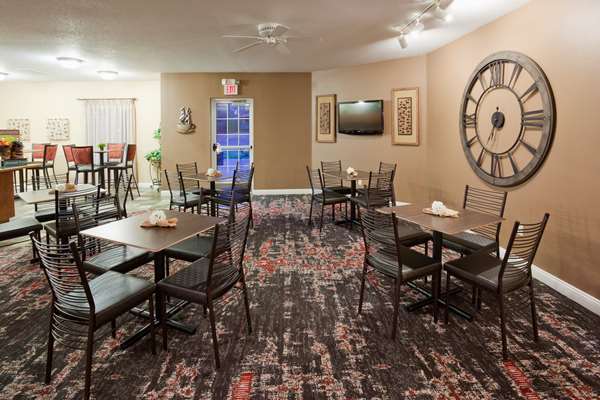 Amenities - GrandStay Residential Suites Hotel Eau Claire