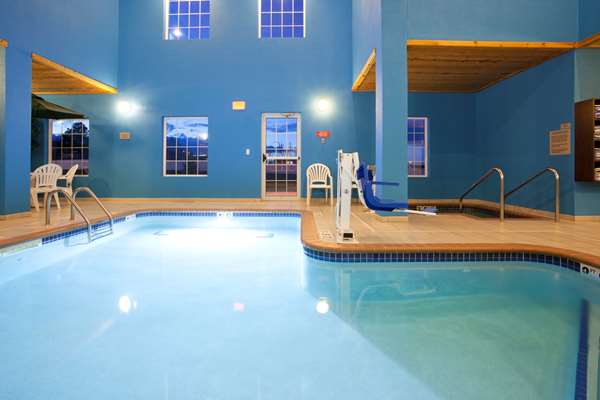 Pool - GrandStay Residential Suites Hotel Rapid City - I-90, Exit 58