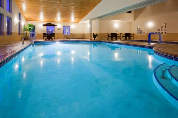 Pool - GrandStay Residential Suites Hotel Faribault